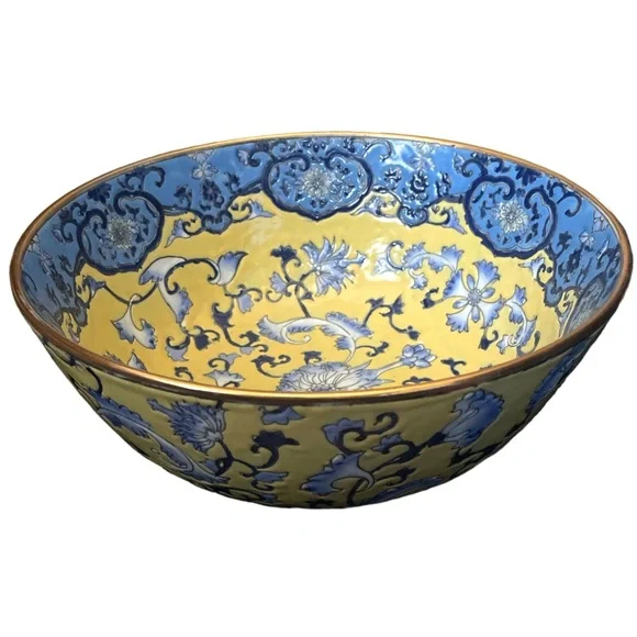 Chinese Ceramic floral Bowl - Picture 2 of 5
